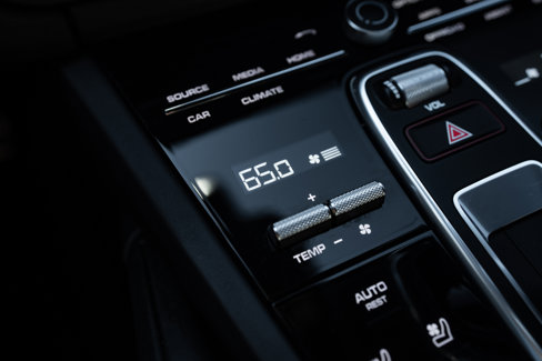Used 2021 Porsche Cayenne GTS image 53