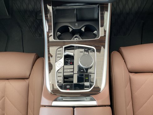 New 2026 BMW X5 xDrive50e w/ Premium Package image 20