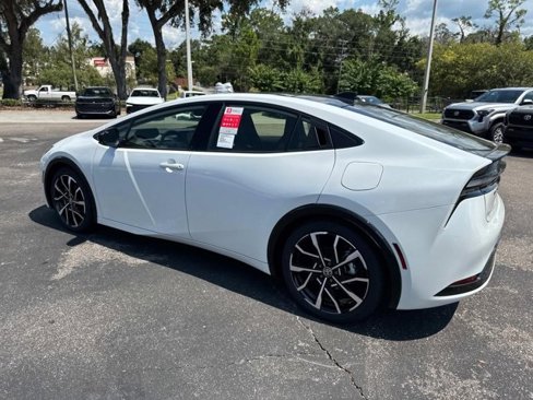 New 2026 Toyota Prius Plug-In Hybrid image 4