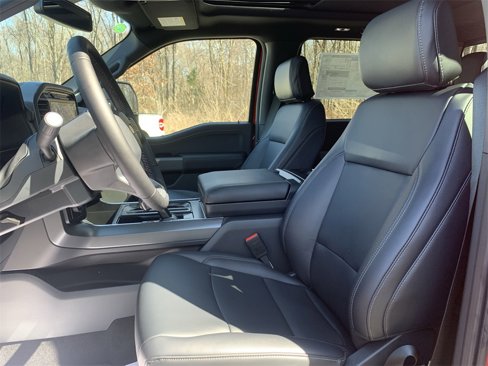 New 2025 Ford F150 XLT w/ Equipment Group 303A High image 18