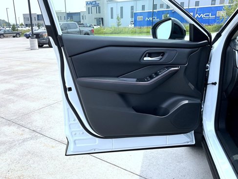 New 2026 Nissan Rogue SV image 11