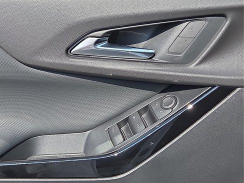 New 2026 Chevrolet Equinox LT w/ Convenience Package II image 13