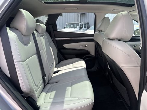 Used 2023 Hyundai Tucson Limited image 32