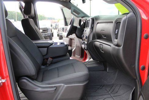 Used 2024 Chevrolet Silverado 2500 Custom w/ Custom Value Package image 31