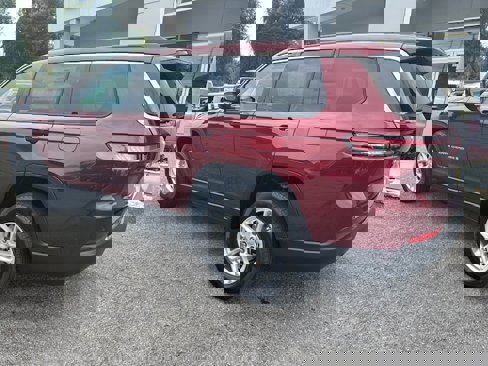 New 2024 Jeep Grand Cherokee L Laredo w/ Trailer Tow Package image 9