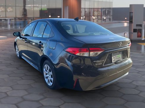 Used 2021 Toyota Corolla LE image 5