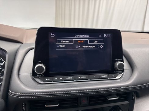 Used 2023 Nissan Rogue SV image 24