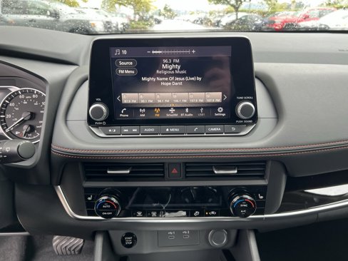 New 2026 Nissan Rogue SV image 19