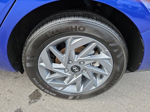 Used 2024 Hyundai Elantra SEL image 32