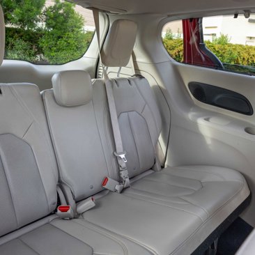 Used 2021 Chrysler Pacifica Touring-L image 20