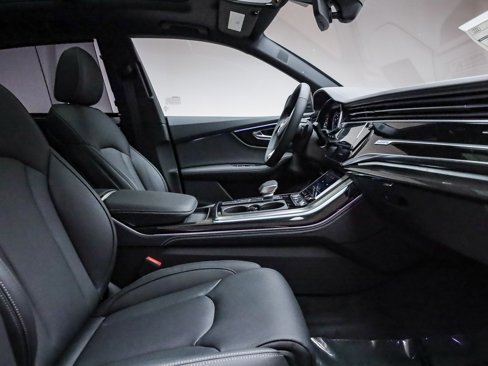 New 2025 Audi Q8 Prestige image 19
