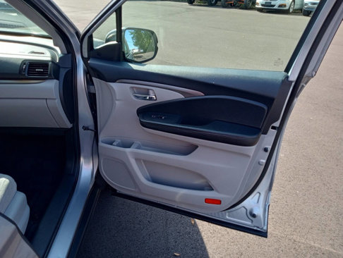 Used 2020 Honda Pilot EX image 8