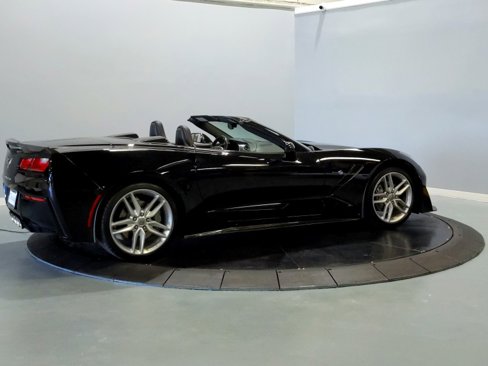 Used 2019 Chevrolet Corvette Stingray Convertible w/ 3LT Preferred Equipment Group image 7