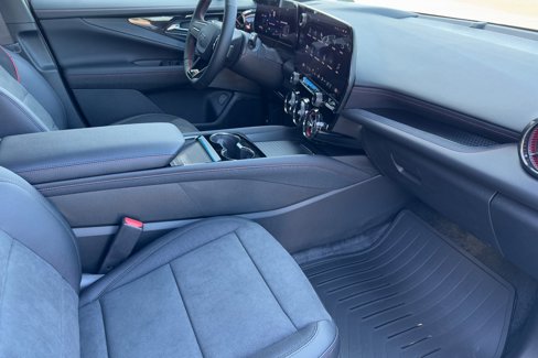 New 2025 Chevrolet Blazer EV RS image 16