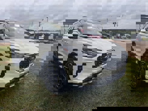 New 2026 Ford Escape Platinum image 4