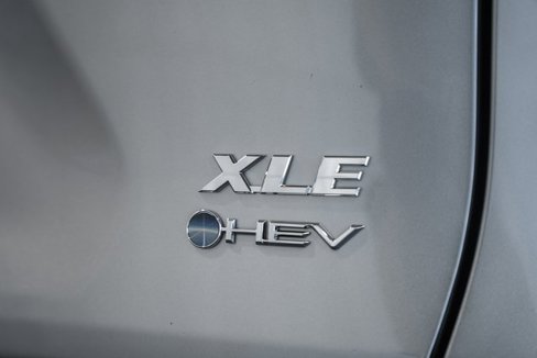 New 2025 Toyota RAV4 XLE image 7