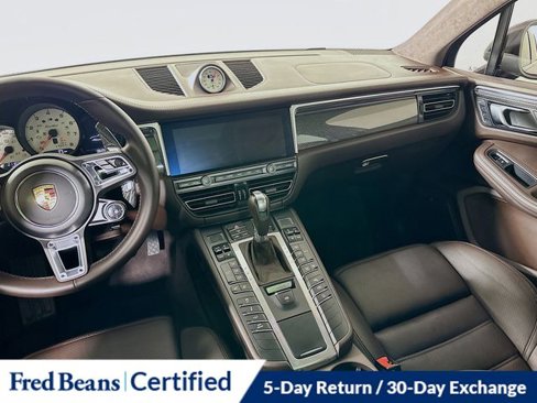 Used 2020 Porsche Macan Turbo image 26