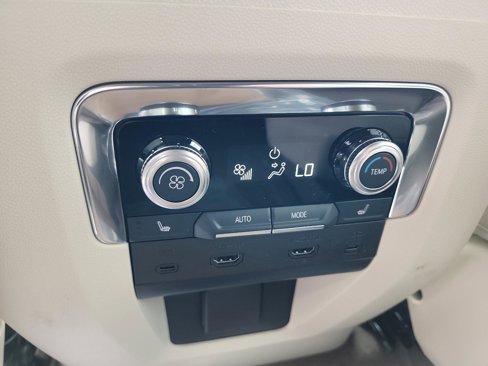 New 2026 GMC Yukon XL Denali image 11