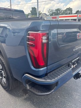 Used 2024 GMC Sierra 3500 Denali w/ Denali Reserve Package image 7