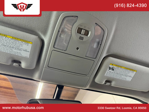 Used 2015 Toyota Prius Five image 25
