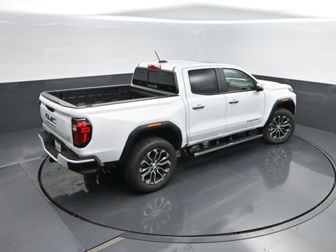 New 2026 GMC Canyon Denali image 38