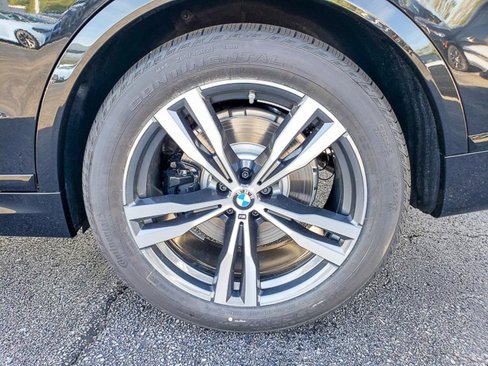 New 2026 BMW X7 xDrive40i w/ Executive Package image 15