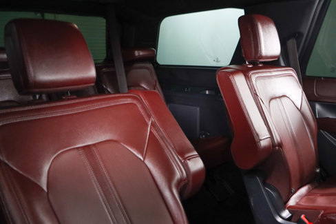 Used 2023 Ford Expedition Limited image 30
