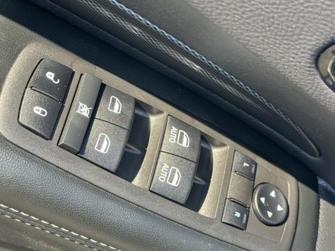 Used 2022 Dodge Durango GT image 31