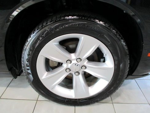 Used 2023 Dodge Challenger SXT image 11