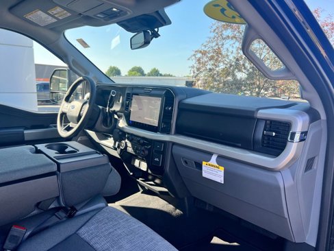 New 2025 Ford F350 XLT w/ Black Appearance Package image 39