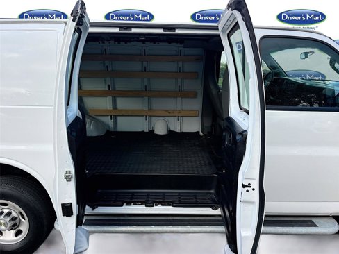 Used 2024 Chevrolet Express 2500 w/ Driver Convenience Package image 28