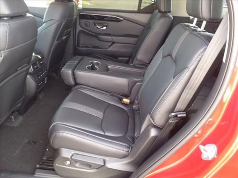 Used 2025 Honda Pilot EX-L image 9