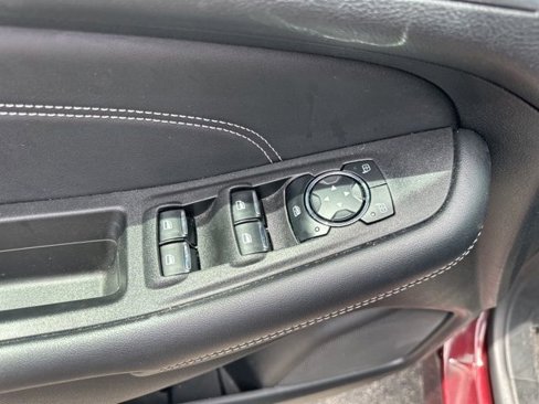 Used 2024 Ford Edge Titanium image 22