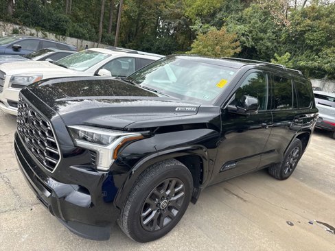 Used 2024 Toyota Sequoia Platinum image 3
