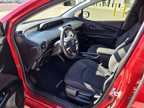 Used 2016 Toyota Prius Two image 11