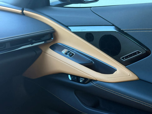 Used 2025 Chevrolet Corvette Stingray Preferred Cpe w/ Stealth Interior Trim Package image 41