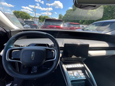 Used 2024 Lincoln Nautilus Reserve image 28