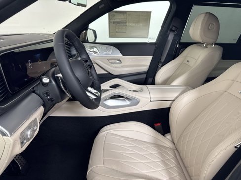New 2026 Mercedes-Benz GLS 63 AMG 4MATIC image 11
