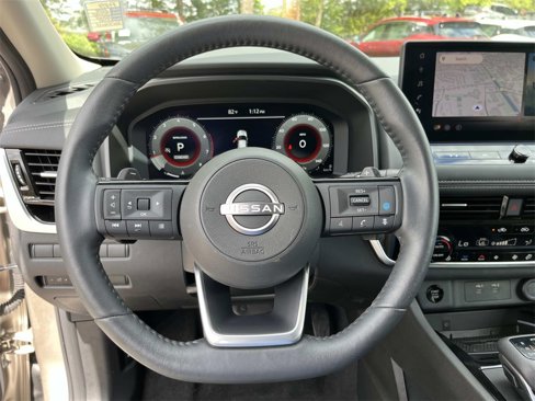 Used 2024 Nissan Rogue SL w/ SL Premium Package image 16