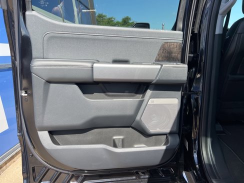New 2025 Ford F250 Lariat w/ Chrome Package image 9