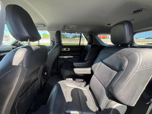 Used 2021 Ford Explorer Limited w/ Equipment Group 301A image 12