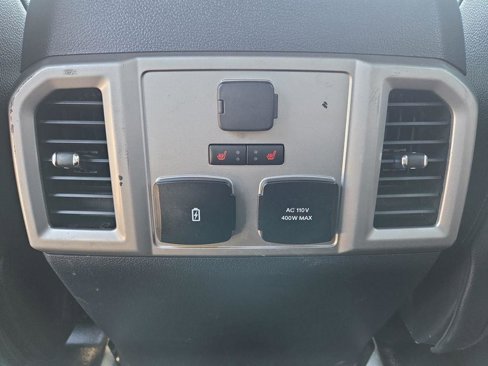 Used 2022 Ford F350 Lariat w/ Tremor Off-Road Package image 29