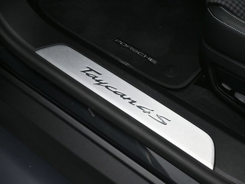 New 2025 Porsche Taycan 4S image 16
