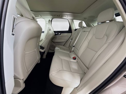 New 2026 Volvo XC60 B5 Ultra w/ Protection Package image 26