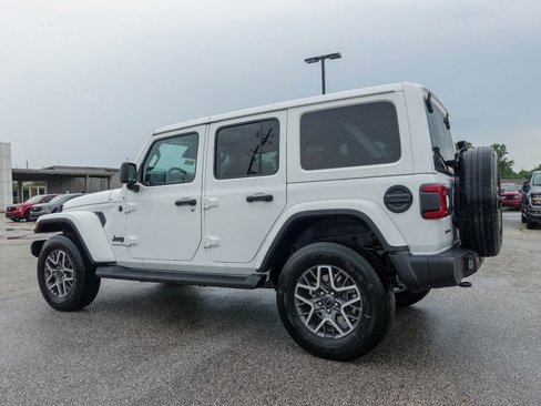 New 2025 Jeep Wrangler Sahara image 12