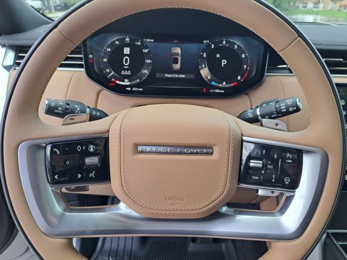 New 2025 Land Rover Range Rover SE image 13