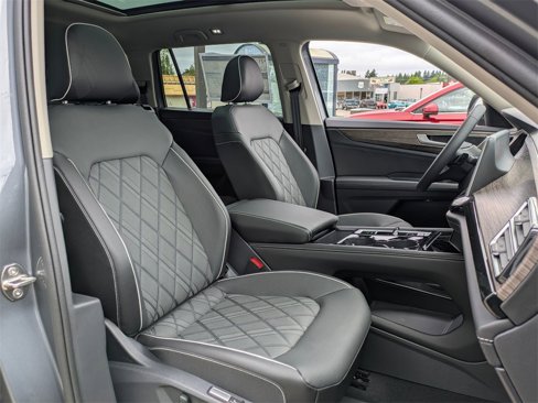 New 2025 Volkswagen Atlas SEL Premium R-Line image 36
