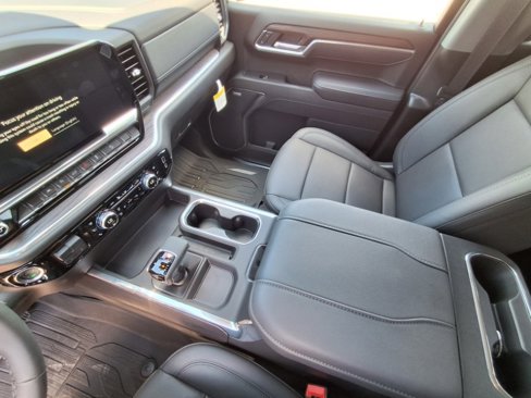 New 2025 GMC Sierra 1500 SLT w/ SLT Premium Package image 16