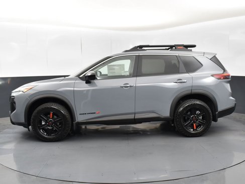 New 2026 Nissan Rogue SV image 4