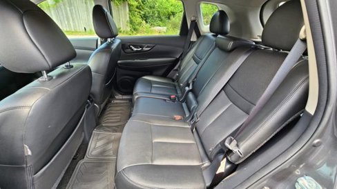 Used 2018 Nissan Rogue SL image 15